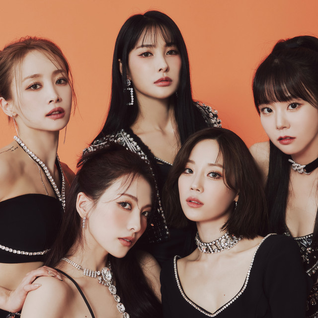 KARA Photo