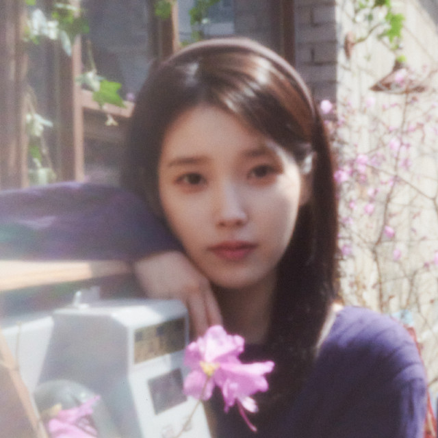 IU Photo